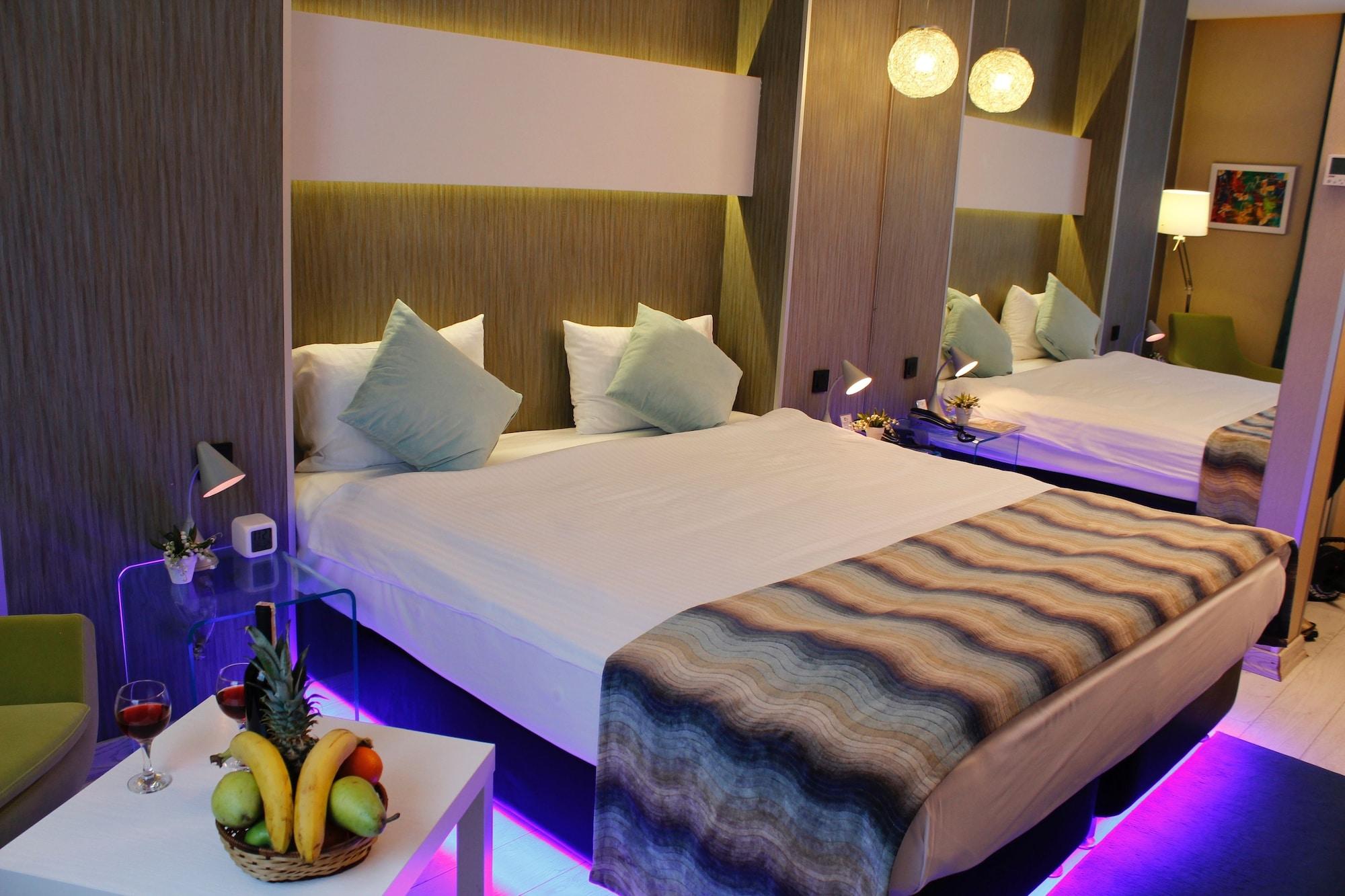Tempo Hotel 4Levent Istambul Exterior foto