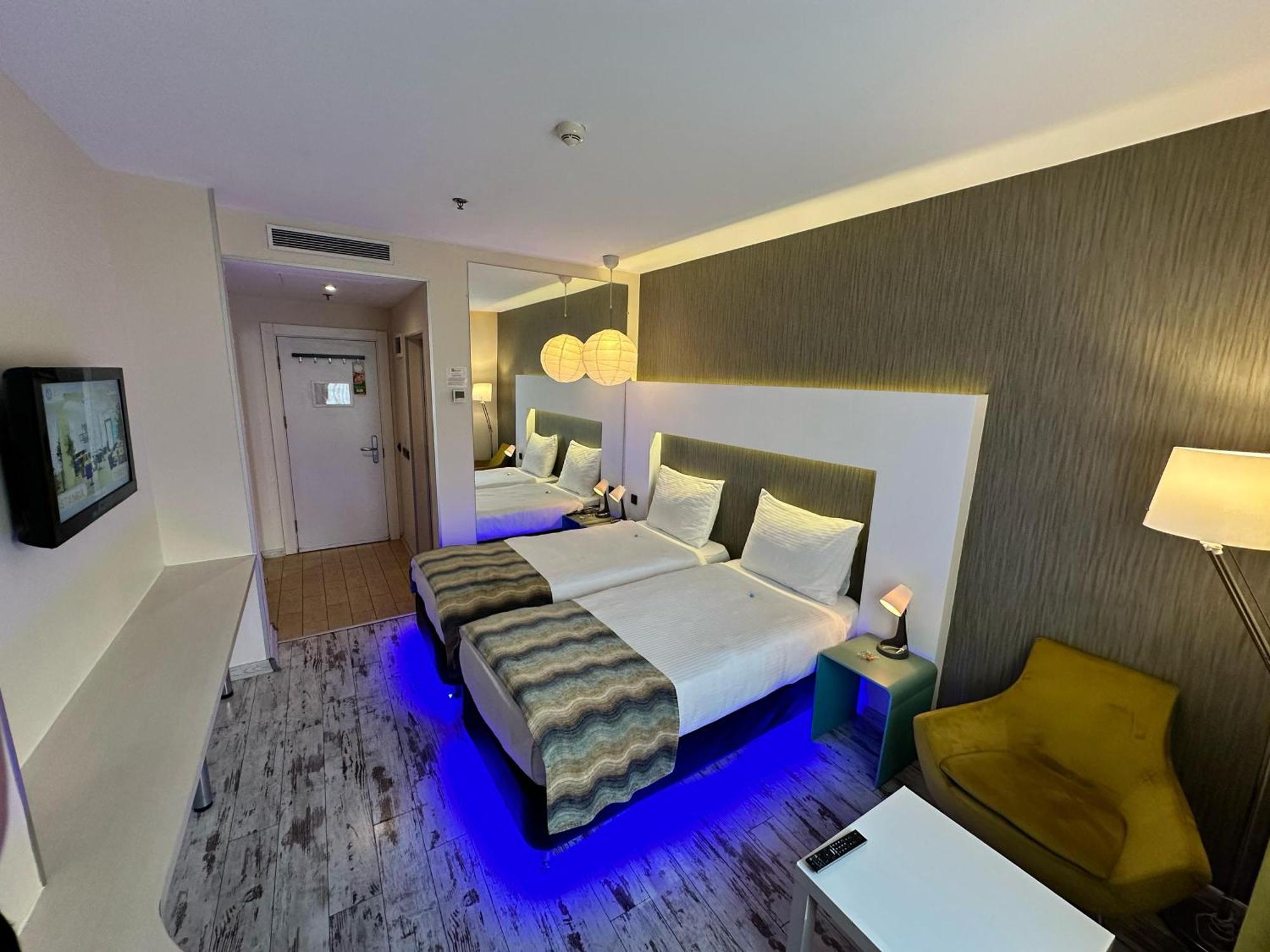 Tempo Hotel 4Levent Istambul Exterior foto