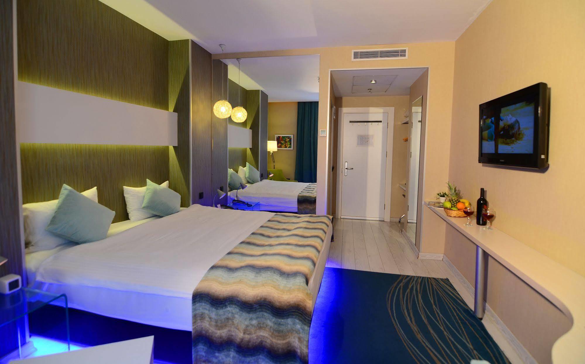Tempo Hotel 4Levent Istambul Exterior foto