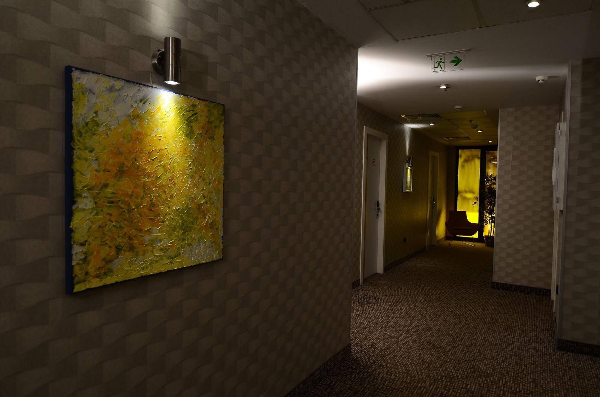 Tempo Hotel 4Levent Istambul Exterior foto